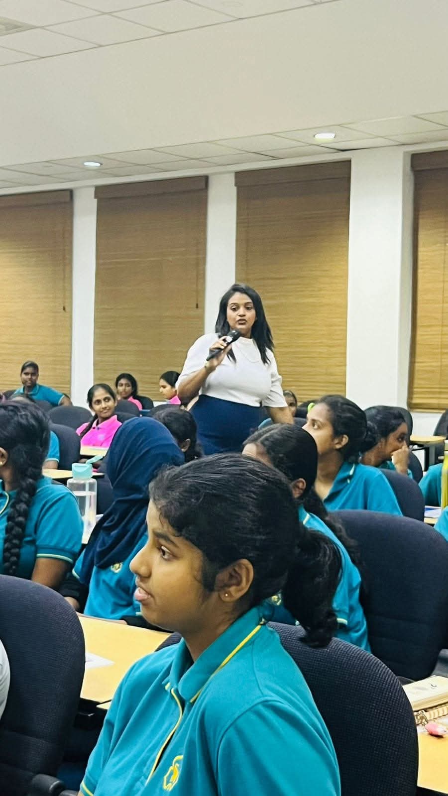 Shivalatha facilitating a live classroom session